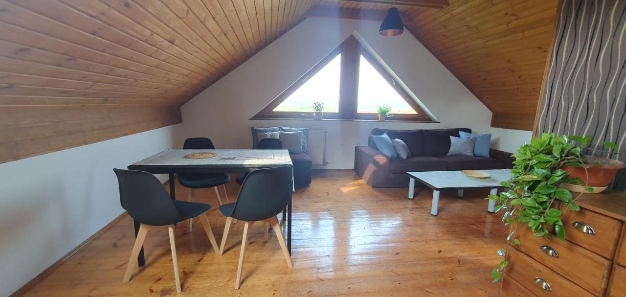 Buborek Apartman - Етйек Екстериор снимка