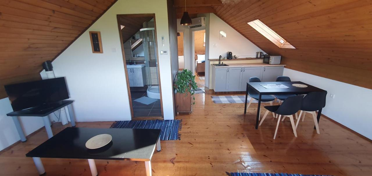 Buborek Apartman - Етйек Екстериор снимка